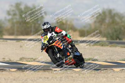 media/Nov-16-2025-Race Pace (Sun) [[8c5fa54630]]/Verified Riders/2-Turn 7 (945am)/